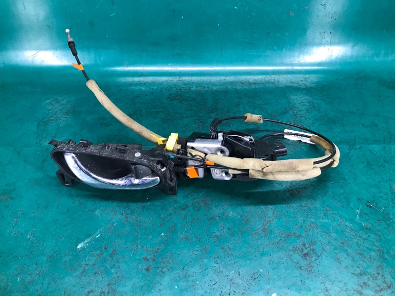 Запчасть замок двери задний правый NISSAN SENTRA B17 12-21 2015 Седан 1.8 MRA8DE 82500-3SG0A Б/У Замок двери задний правый NISSAN SENTRA B17 12-21 2015 Седан 1.8 MRA8DE 82500-3SG0A Б/У