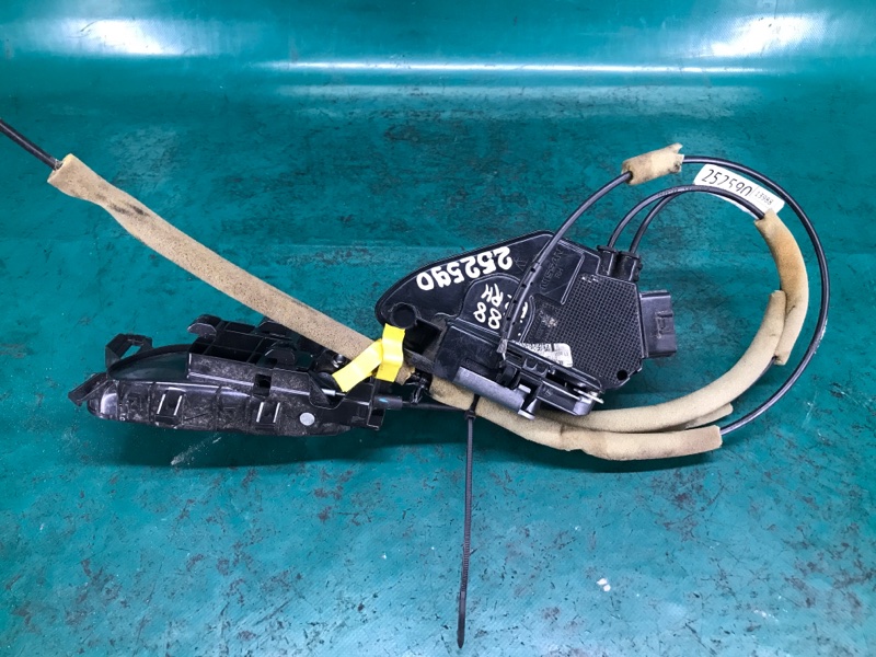 Замок двери задний правый NISSAN SENTRA B17 12-21 Седан 1.8 MRA8DE Замок двери задний правый NISSAN SENTRA B17 12-21 Седан 1.8 MRA8DE