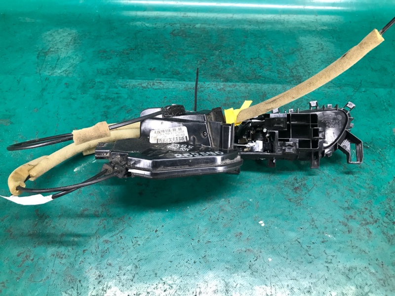 Замок двери задний правый SENTRA B17 12-21 2015 Седан 1.8 MRA8DE Замок двери задний правый SENTRA B17 12-21 2015 Седан 1.8 MRA8DE