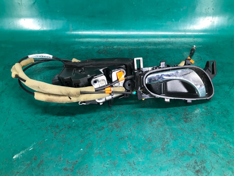 Замок двери задний правый SENTRA B17 12-21 2015 Седан 1.8 MRA8DE Замок двери задний правый SENTRA B17 12-21 2015 Седан 1.8 MRA8DE