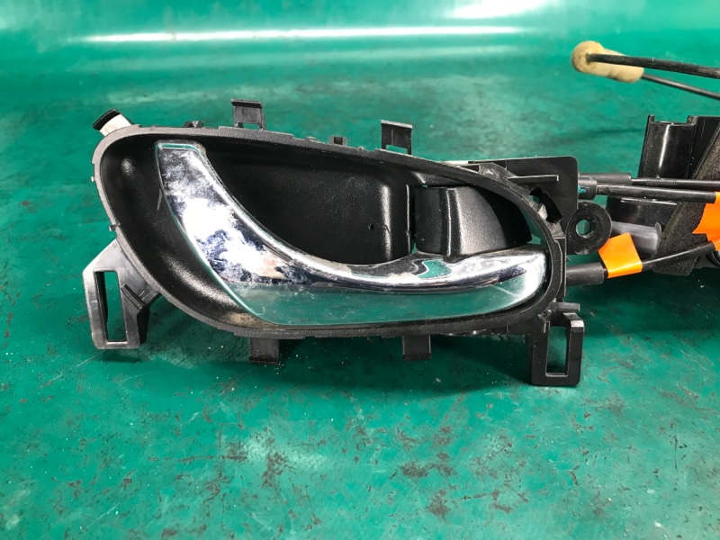 Замок двери передний правый SENTRA B17 12-21 2015 Седан 1.8 MRA8DE