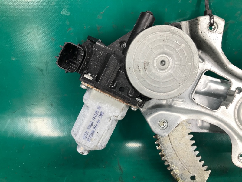 Стеклоподъемник задний левый SENTRA B17 12-21 2015 Седан 1.8 MRA8DE