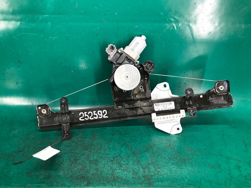 Стеклоподъемник передний правый NISSAN SENTRA B17 12-21 2015 Седан 1.8 MRA8DE 80720-9AM0A Б/У