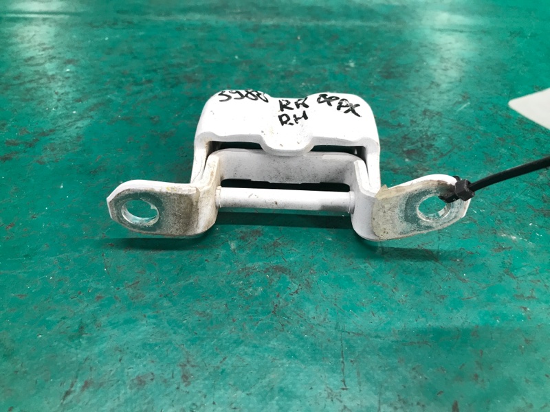 Петля двери верхняя задняя правая NISSAN SENTRA B17 12-21 Седан 1.8 MRA8DE