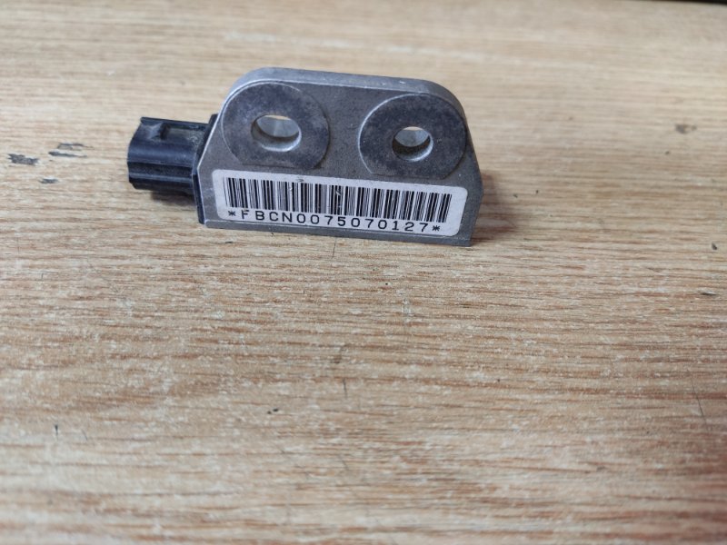 Датчик удара NISSAN MURANO Z50 02-07