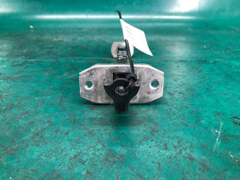 Ограничитель двери задний левый SENTRA B17 12-21 2015 Седан 1.8 MRA8DE Ограничитель двери задний левый SENTRA B17 12-21 2015 Седан 1.8 MRA8DE