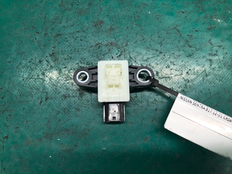 Запчасть датчик удара передний левый NISSAN SENTRA B17 12-21 2015 Седан 1.8 MRA8DE 98836-3TA6B Б/У Датчик удара передний левый NISSAN SENTRA B17 12-21 2015 Седан 1.8 MRA8DE 98836-3TA6B Б/У