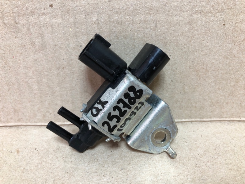 Клапан электромагнитный (вакуумный) QX60/JX35 12-20 2016 L50 3.5 VQ35DE