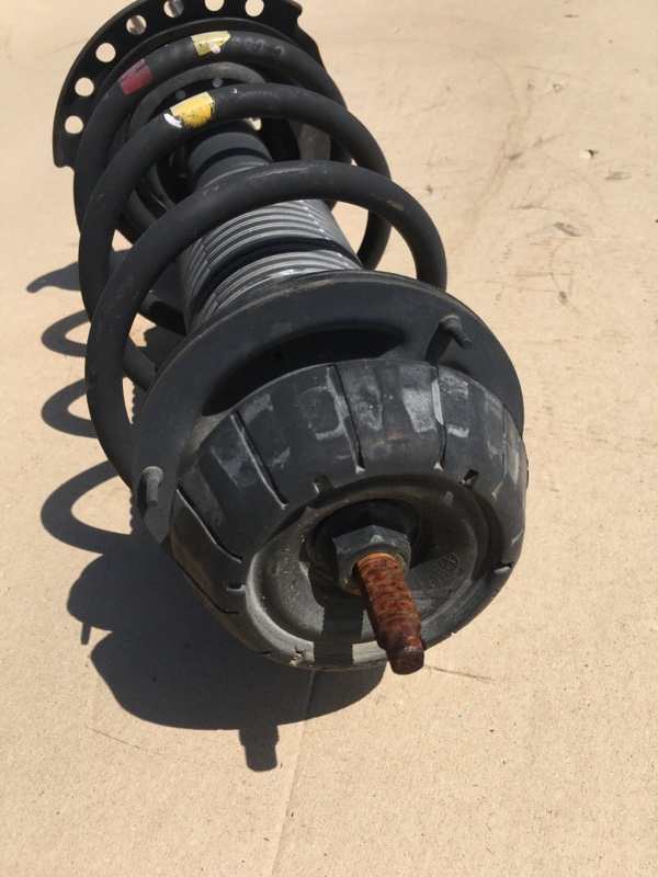 Амортизатор передний правый RIO UB 2011-2017 2012 UB 1.6 G4FD