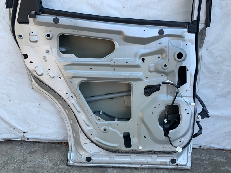 Дверь задняя левая PATHFINDER R52 12-21 2020 R52 3.5
