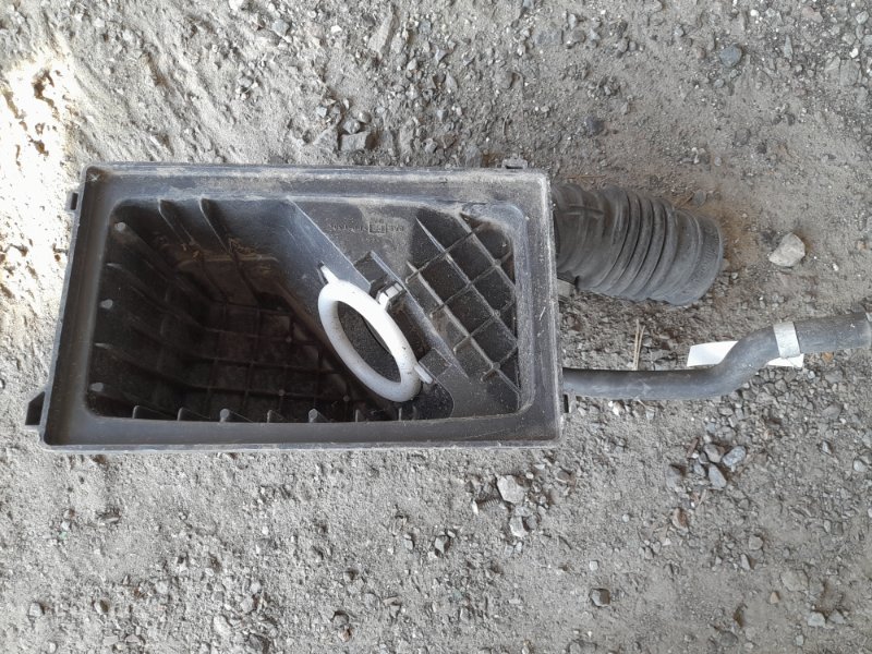 Корпус воздушного фильтра NISSAN X-TRAIL T30 01-07