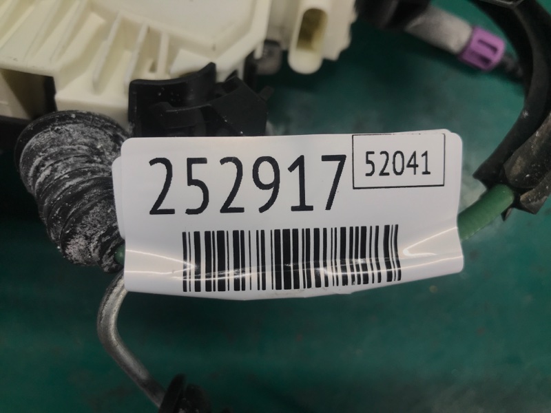 Замок двери задний правый QX30 16-20 2018 Внедорожник 2.0 20PET