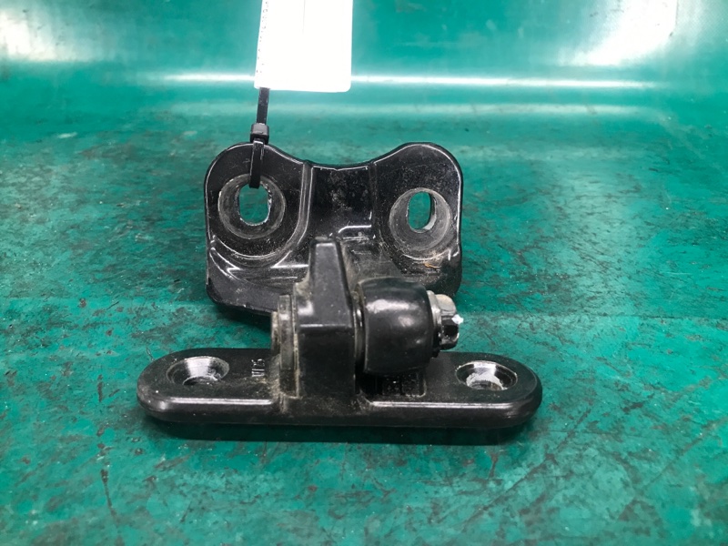 Петля двери верхняя задняя правая INFINITI QX30 16-20 Внедорожник 2.0 20PET