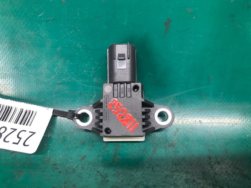 Датчик удара передний левый KIA SORENTO XM 09-14 2010 Внедорожник 2.4 G4KE 95920-2P050 Б/У