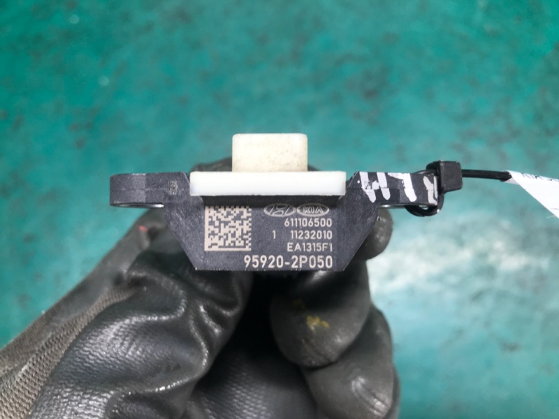 Датчик удара передний левый SORENTO XM 09-14 2010 Внедорожник 2.4 G4KE