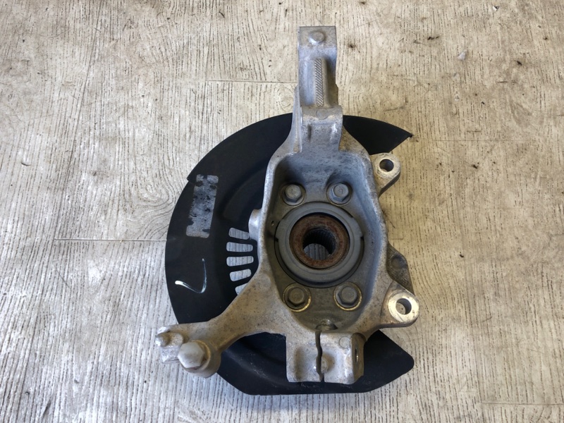 Кулак поворотный передний левый NISSAN PATHFINDER R52 12-21 2014 R52 3.5 VQ35DE 40015-3JA1A Б/У