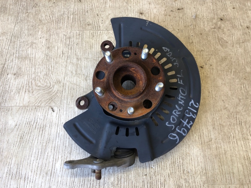 Кулак поворотный передний левый KIA SORENTO UM 14- 2015 UM 2.4 G4KJ 51715-C5200 Б/У