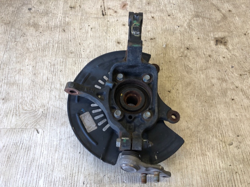 Кулак поворотный передний левый KIA SORENTO UM 14- UM 2.4 G4KJ