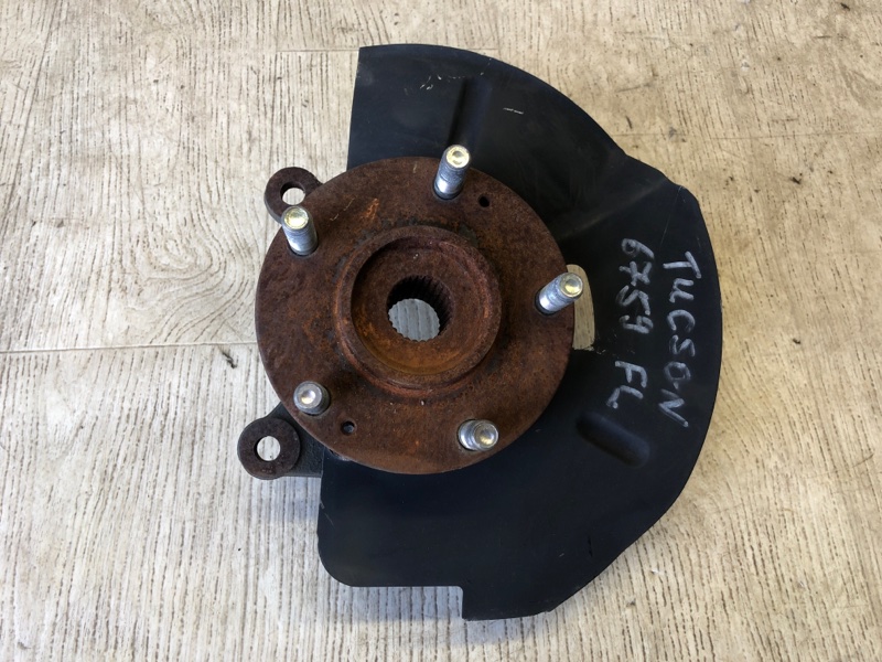 Запчасть кулак поворотный передний левый HYUNDAI TUCSON LM 09-15 2014 LM 2.0 G4KD 517152S520 Б/У Кулак поворотный передний левый HYUNDAI TUCSON LM 09-15 2014 LM 2.0 G4KD 517152S520 Б/У