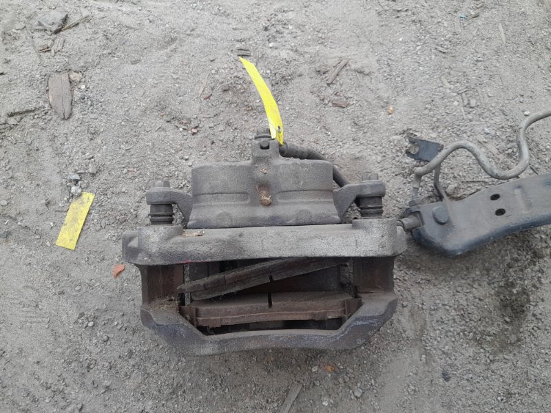 Суппорт тормозной передний правый M35/M45 04-10 Суппорт тормозной передний правый M35/M45 04-10