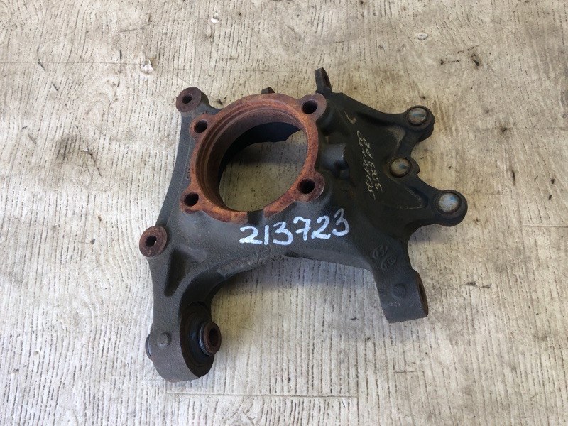 Запчасть цапфа задняя правая KIA SORENTO UM 14- 2015 UM 2.4 G4KJ 52720-C5000 Б/У Цапфа задняя правая KIA SORENTO UM 14- 2015 UM 2.4 G4KJ 52720-C5000 Б/У