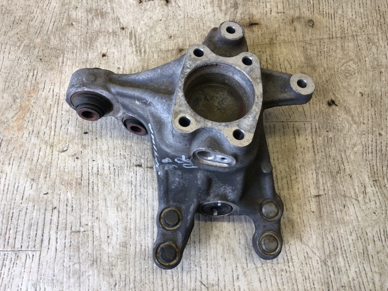 Запчасть цапфа задняя правая KIA OPTIMA TF 11-16 2013 TF 2.4 G4KJ 52720-3R100 Б/У Цапфа задняя правая KIA OPTIMA TF 11-16 2013 TF 2.4 G4KJ 52720-3R100 Б/У