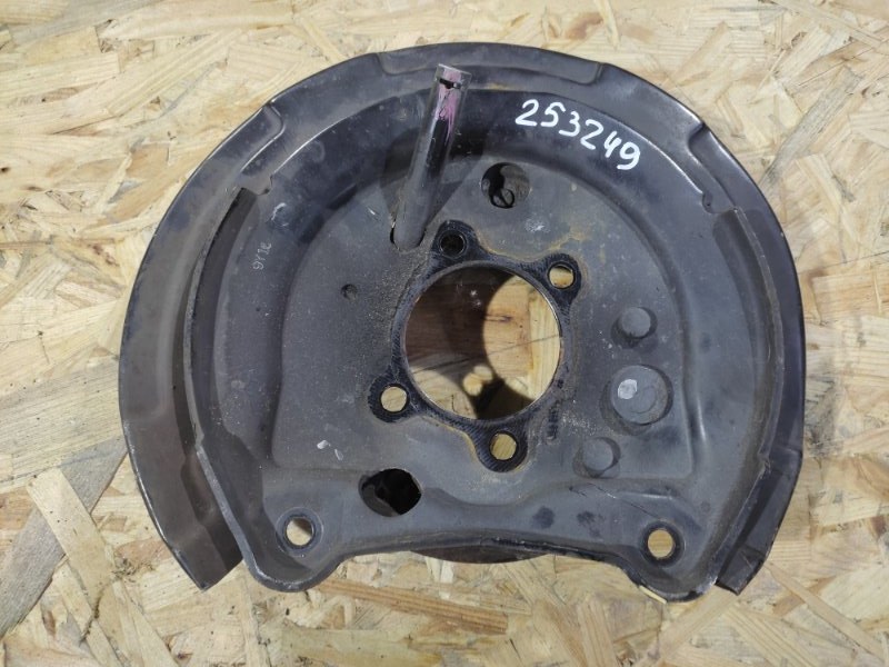 Тормозной механизм задний правый GALANT 03-12 2009 Седан 2.4 Тормозной механизм задний правый GALANT 03-12 2009 Седан 2.4