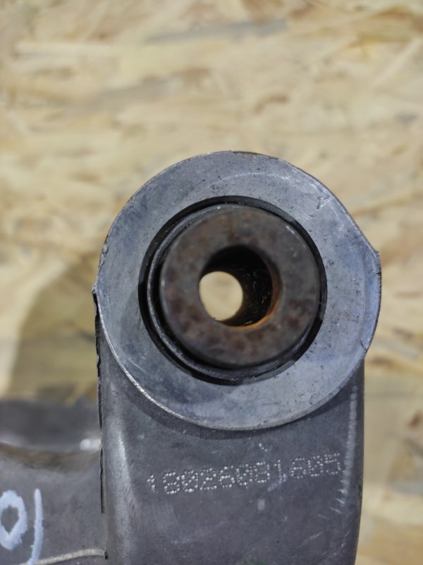 Цапфа задняя левая NISSAN ALTIMA L33 12-18 L33 2.5