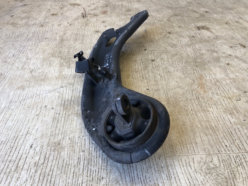 Рычаг задней подвески продольный левый TUCSON LM 09-15 2014 LM 2.0 G4KD Рычаг задней подвески продольный левый TUCSON LM 09-15 2014 LM 2.0 G4KD