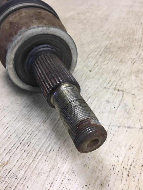 Привод задний задний правый G25/G35/G37/Q40 06-14