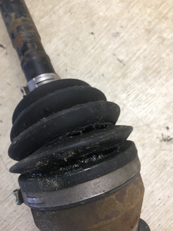 Привод задний задний правый G25/G35/G37/Q40 06-14