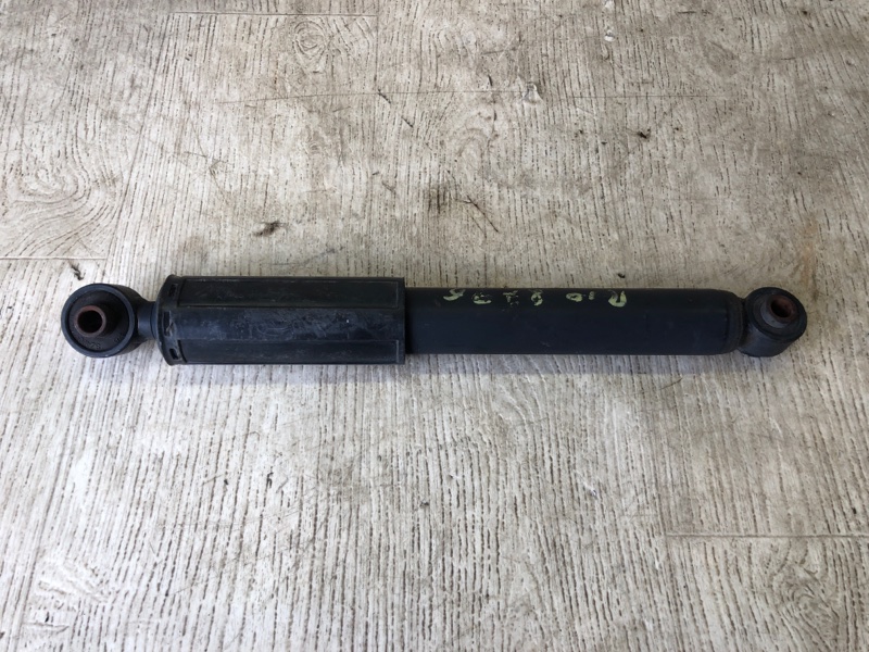 Амортизатор задний KIA RIO UB 2011-2017 2012 UB 1.6 G4FD 55300-1W200 Б/У