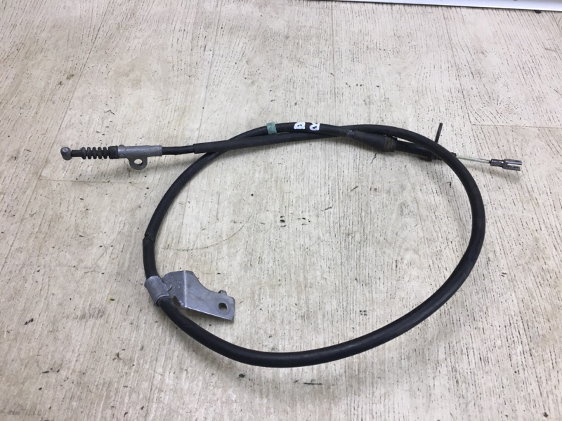 Трос стояночного тормоза задний правый M35/M45 04-10
