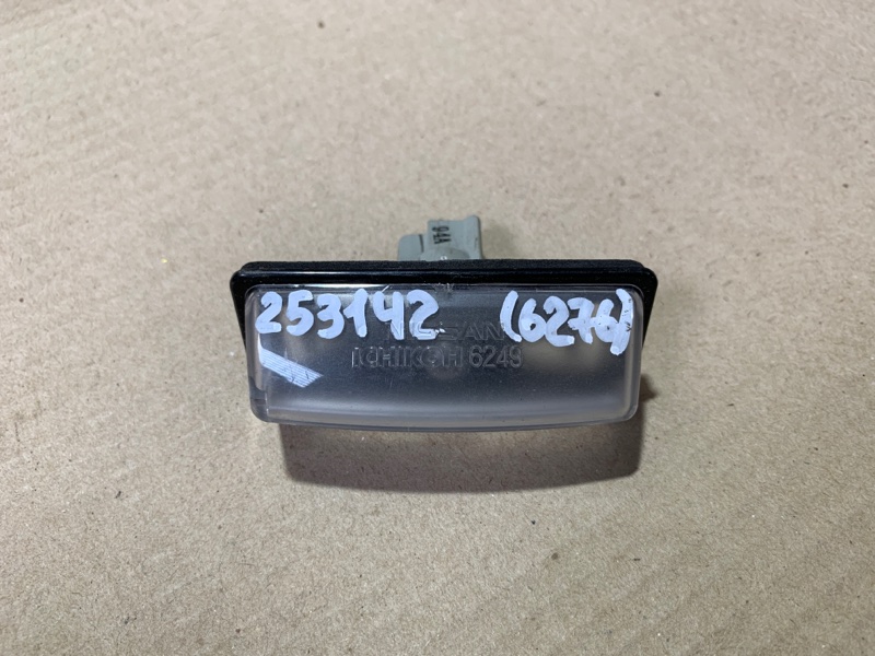 Подсветка номера NISSAN PATHFINDER R52 12-21 2020 R52 3.5 26510-8991B Б/У