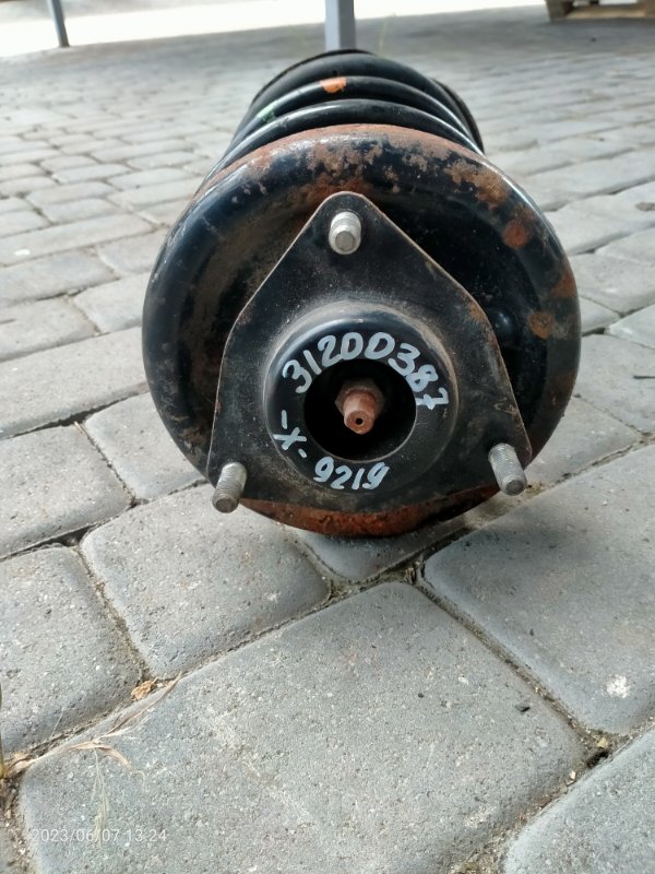 Амортизатор передний правый LANCER X 10 07-15 2008