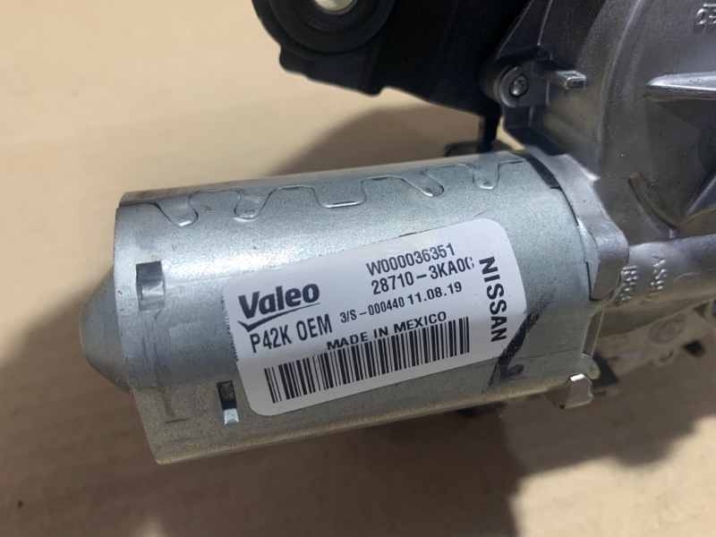 Моторчик стеклоочистителя задний PATHFINDER R52 12-21 2020 R52 3.5