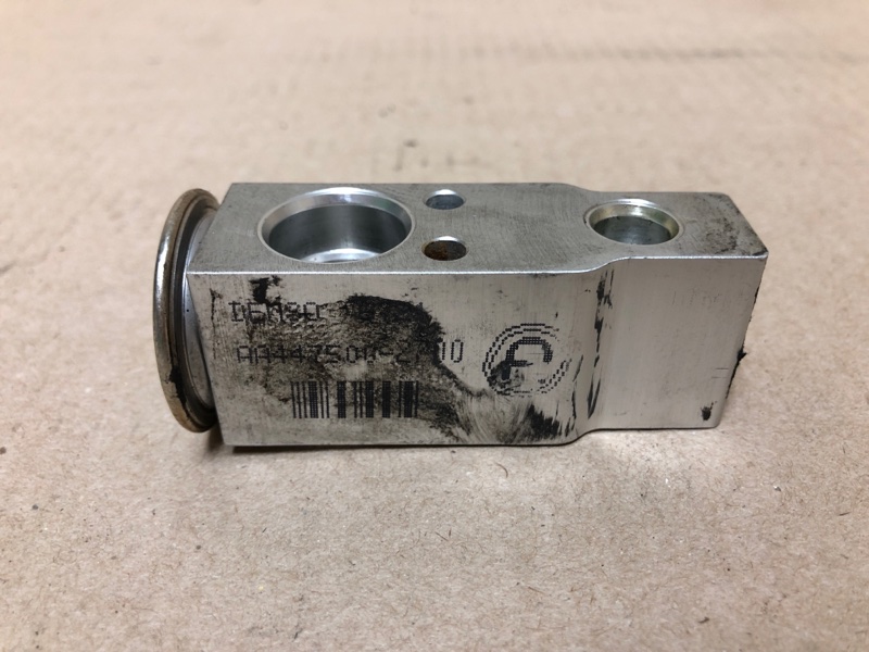 Клапан кондиционера TOYOTA CAMRY 30 02-06 ACV30 2.4 2AZFE Клапан кондиционера TOYOTA CAMRY 30 02-06 ACV30 2.4 2AZFE