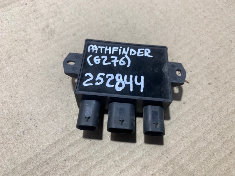 Блок управления крышкой багажника PATHFINDER R52 12-21 2020 R52 3.5 Блок управления крышкой багажника PATHFINDER R52 12-21 2020 R52 3.5