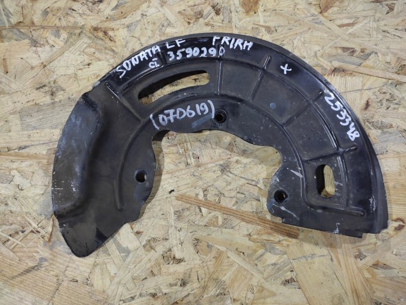 Защита тормозного диска передняя правая HYUNDAI SONATA LF 2014- 2015 Седан 2.4 51756-C1100 Б/У