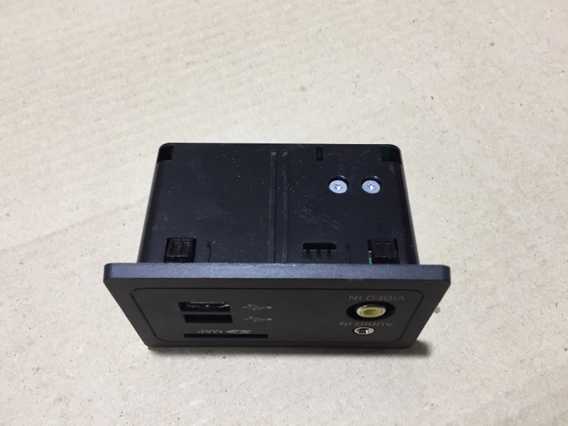 USB адаптер NISSAN PATHFINDER R52 12-21 R52 3.5