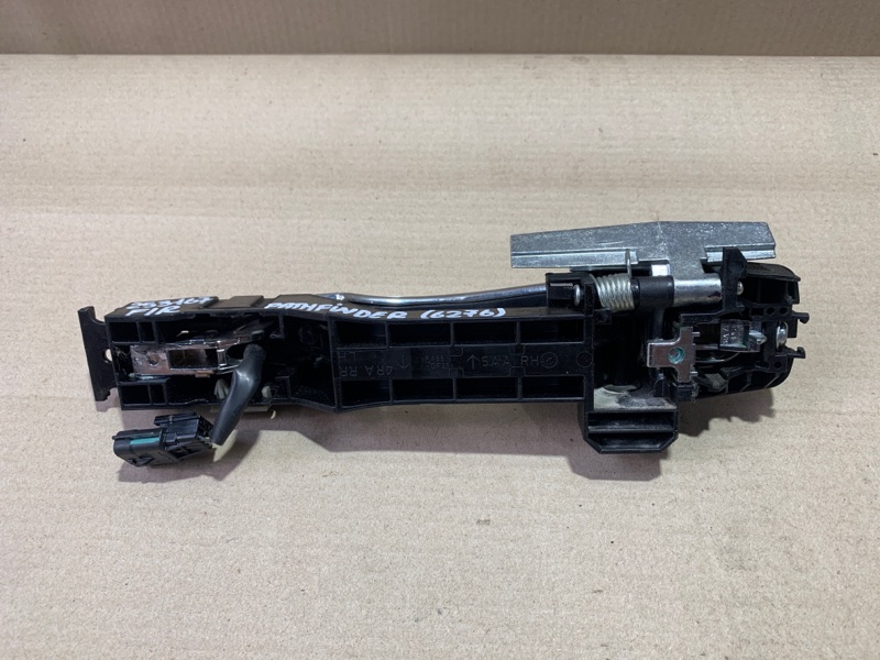 Ручка двери наружная передняя правая PATHFINDER R52 12-21 2020 R52 3.5 Ручка двери наружная передняя правая PATHFINDER R52 12-21 2020 R52 3.5