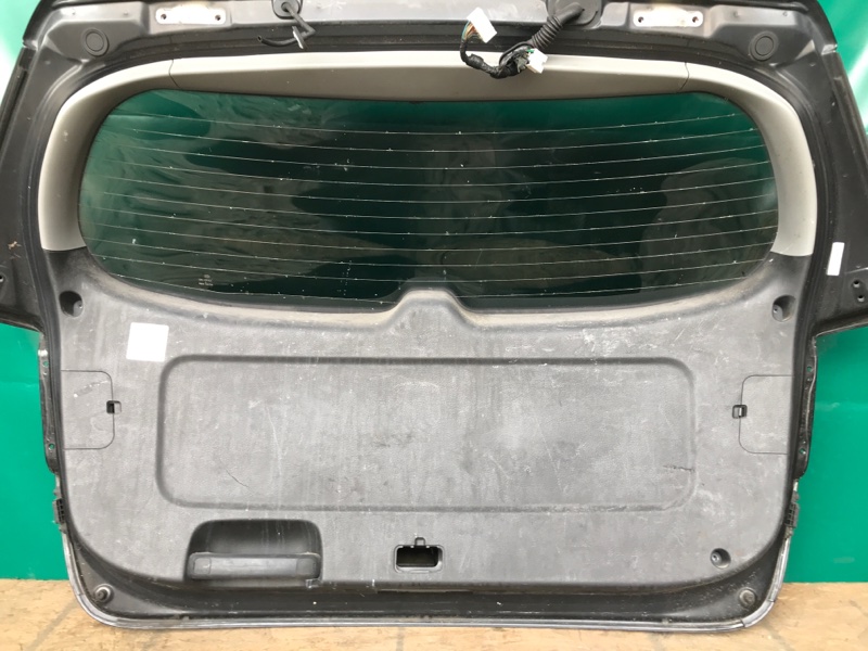 Обшивка крышки багажника KIA SORENTO XM 09-14 2010 Внедорожник 2.4 G4KE 81750-1U000VA Б/У