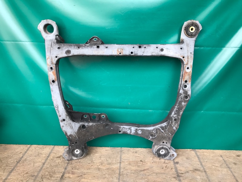 Балка передней подвески LEXUS ES300 96-01 MCV20 3.0 1MZFE