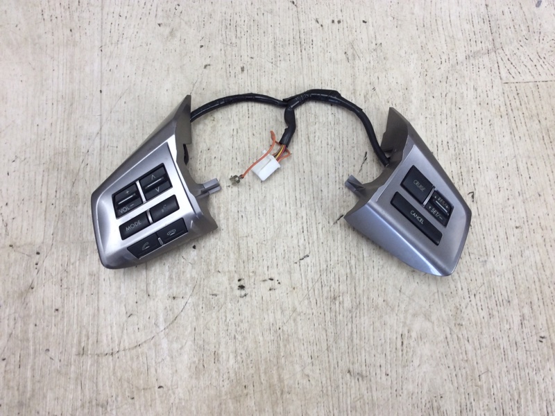 Запчасть кнопки на руль SUBARU OUTBACK 09-14 BR 2012 Внедорожник 2.5 83154AJ180 Б/У Кнопки на руль SUBARU OUTBACK 09-14 BR 2012 Внедорожник 2.5 83154AJ180 Б/У