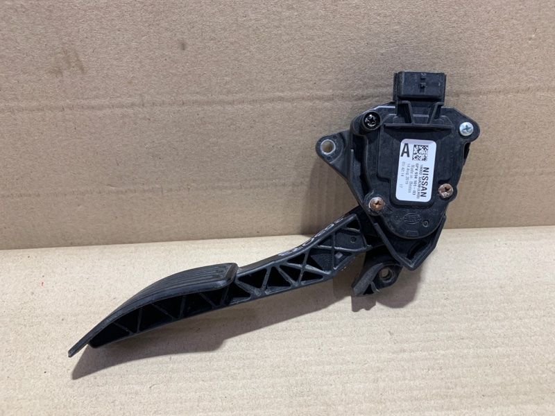 Педаль газа NISSAN PATHFINDER R52 12-21 2020 R52 3.5 18002-3JA3B Б/У