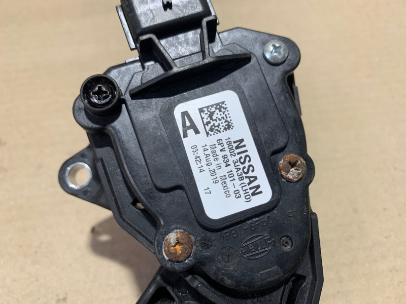 Педаль газа PATHFINDER R52 12-21 2020 R52 3.5