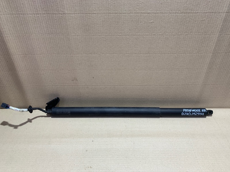 Амортизатор крышки багажника NISSAN PATHFINDER R52 12-21 2020 R52 3.5 90560-9PJ1A Б/У