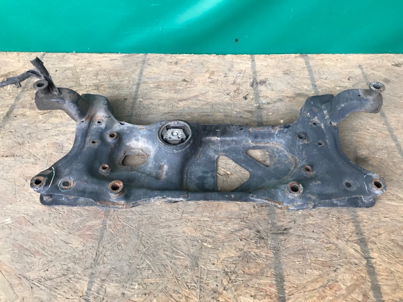 Балка передней подвески PASSAT B8 14- 2018 Седан 2.0 DDSA Балка передней подвески PASSAT B8 14- 2018 Седан 2.0 DDSA