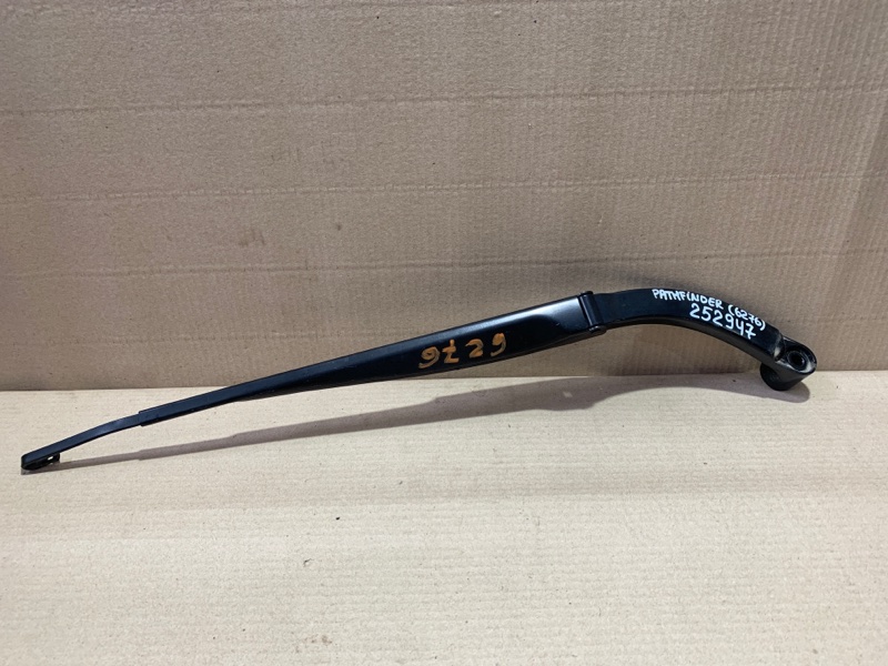 Поводок стеклоочистителя передний левый NISSAN PATHFINDER R52 12-21 2020 R52 3.5 28881-3JA3A Б/У