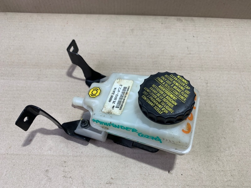 Бачок главного тормозного цилиндра PATHFINDER R52 12-21 2020 R52 3.5